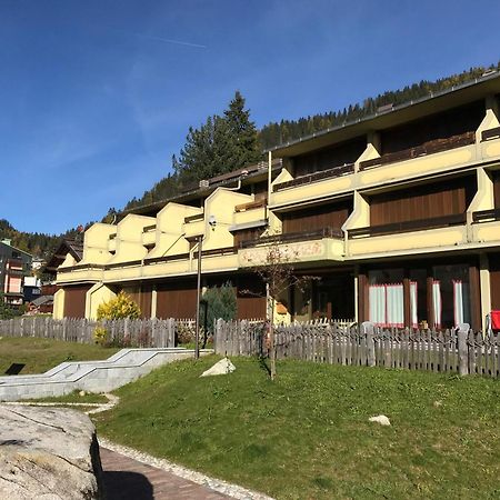 Residenza Silvana Madonna di Campiglio Luaran gambar