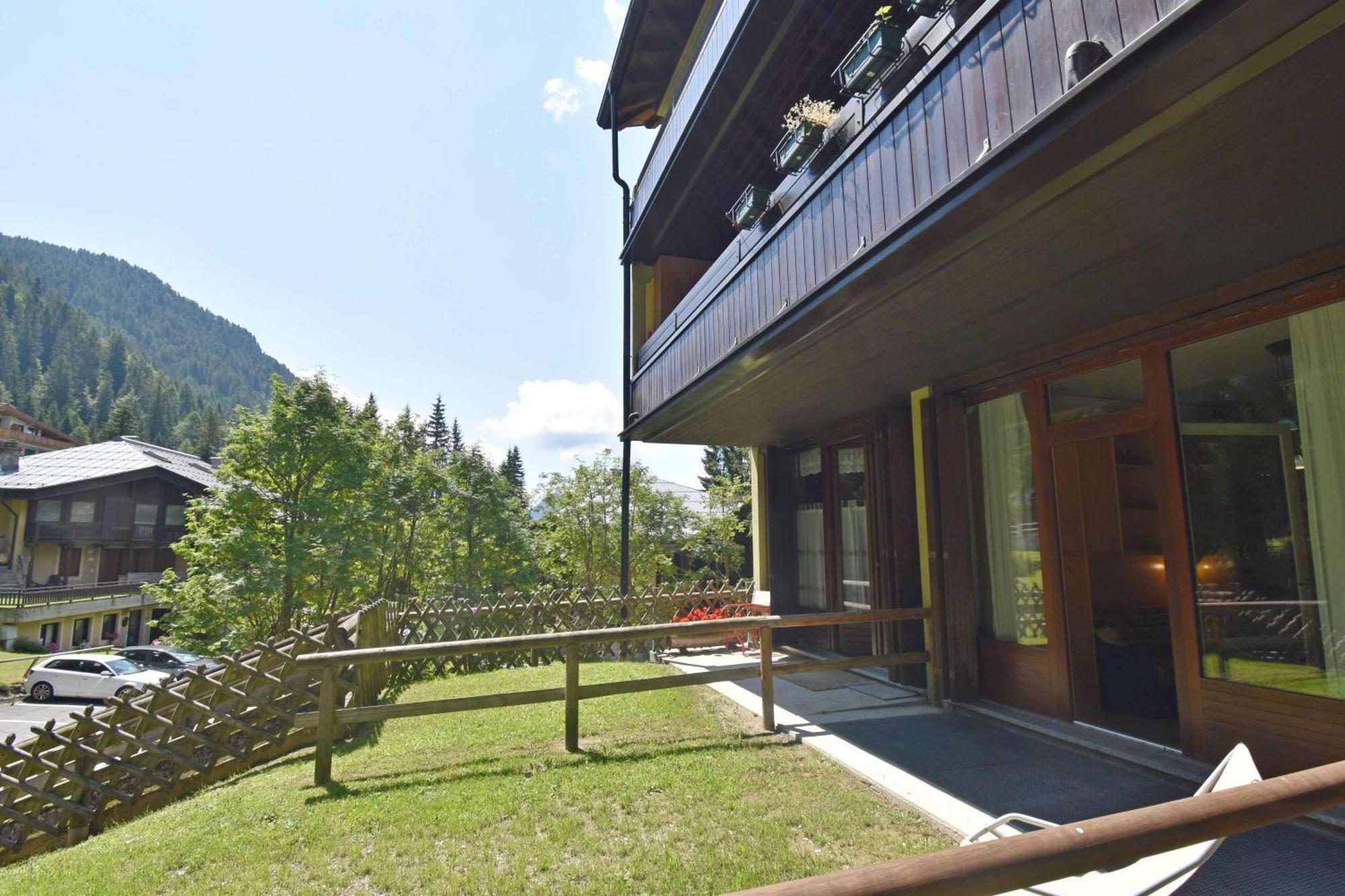 Residenza Silvana Madonna di Campiglio Luaran gambar