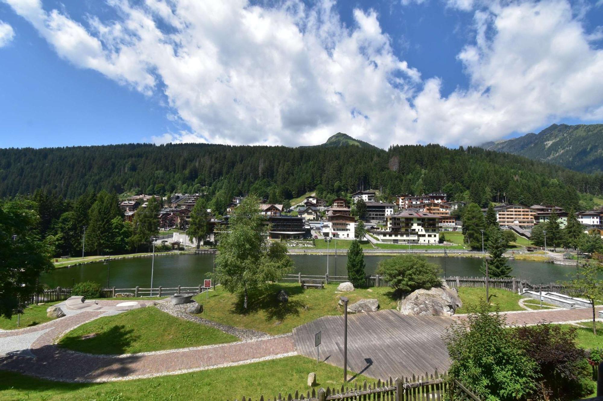 Residenza Silvana Madonna di Campiglio Luaran gambar