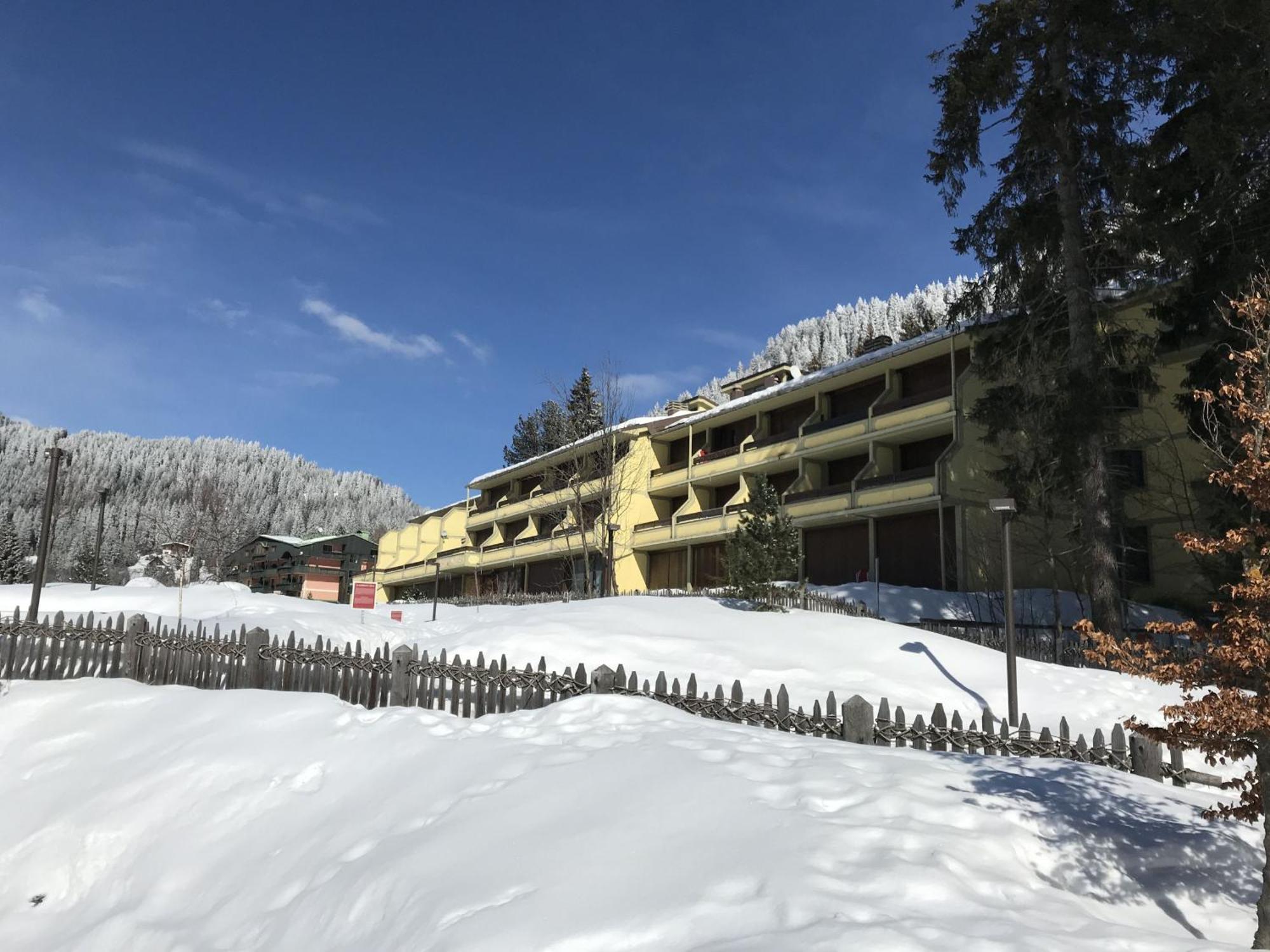 Residenza Silvana Madonna di Campiglio Luaran gambar
